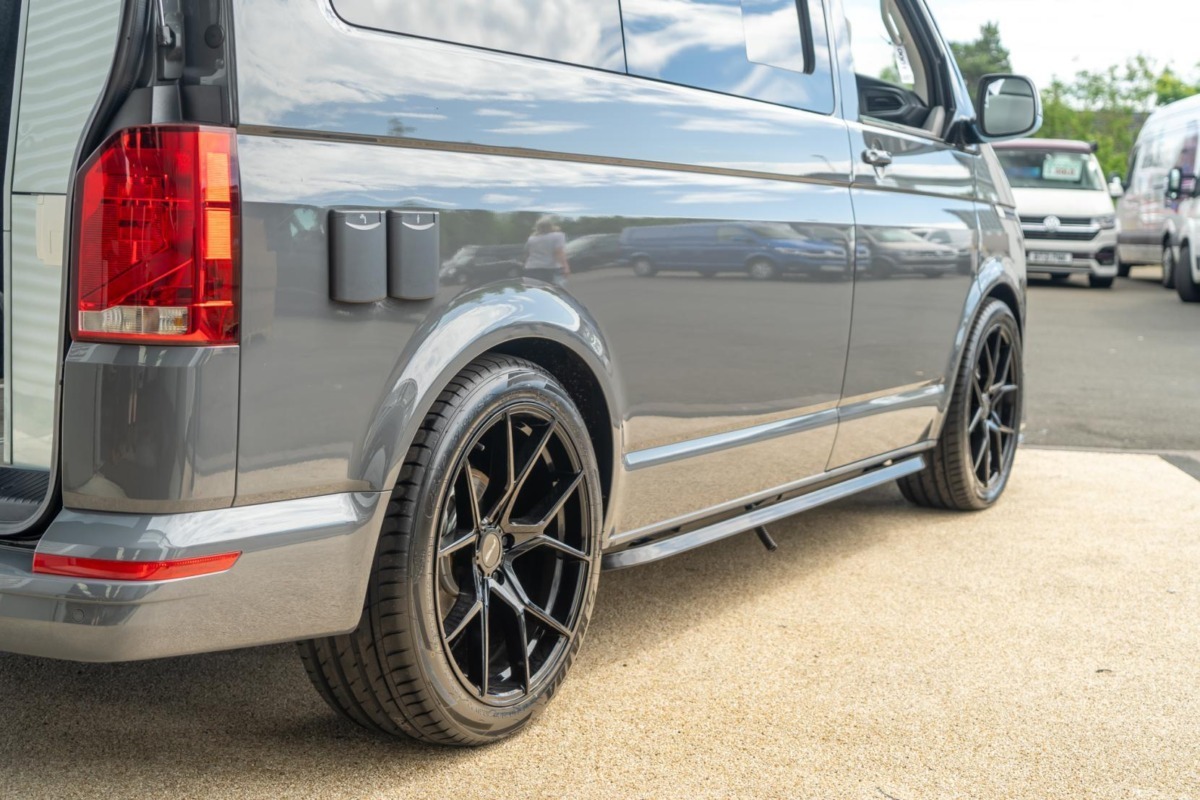2024 Volkswagen Transporter T6.1 Campervan - Image 32