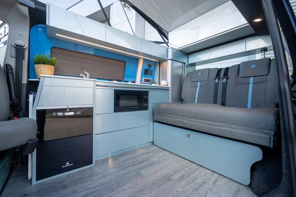 2023 Volkswagen Transporter  B-Class - Image 3