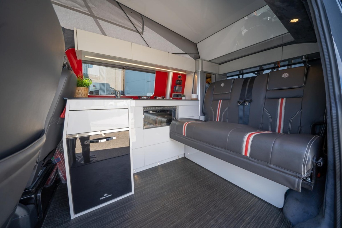 2021 Volkswagen Transporter T6.1 Campervan - Image 3