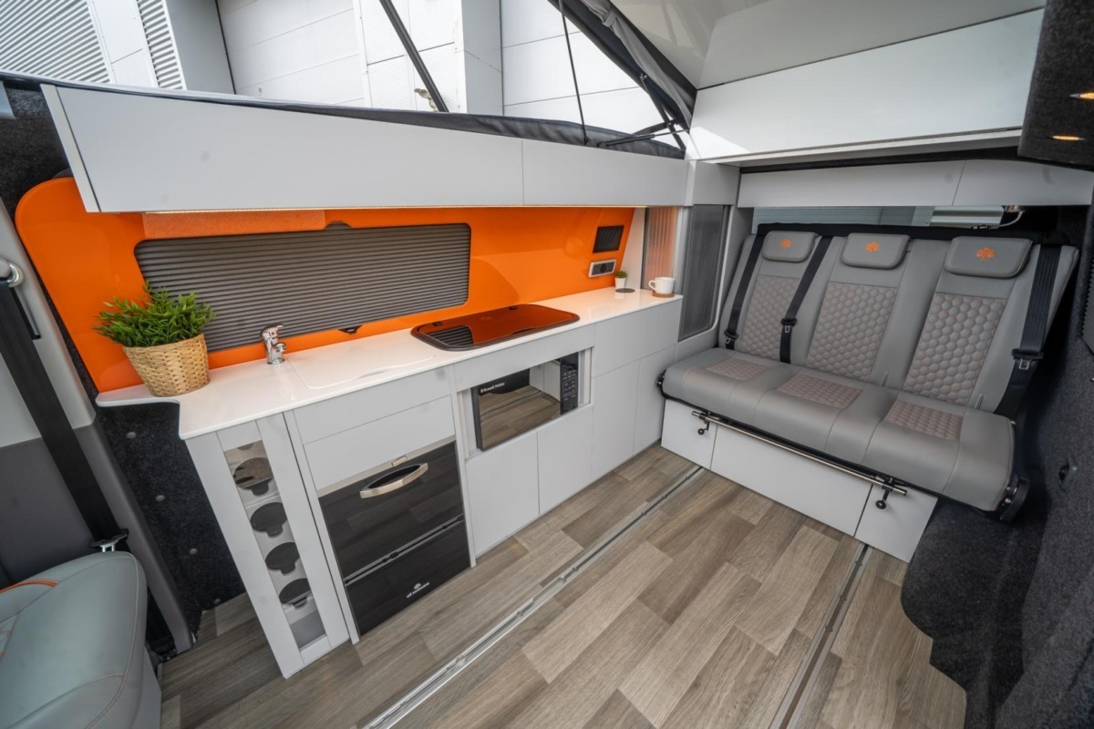 2023 Volkswagen Transporter T6.1 Campervan - Image 14