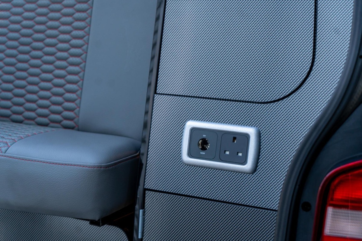 2019 Volkswagen Transporter T6 Campervan - Image 39