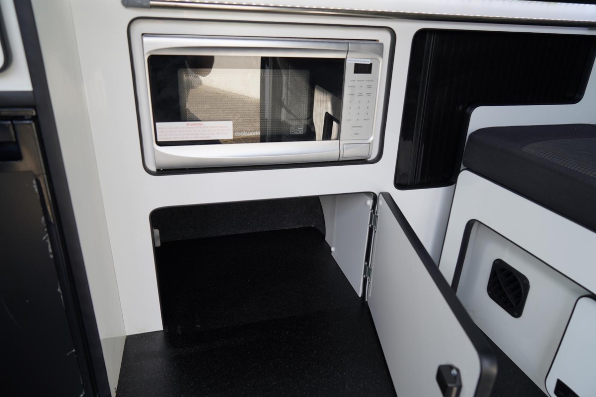 2021 Volkswagen Transporter T6.1 Campervan - Image 43