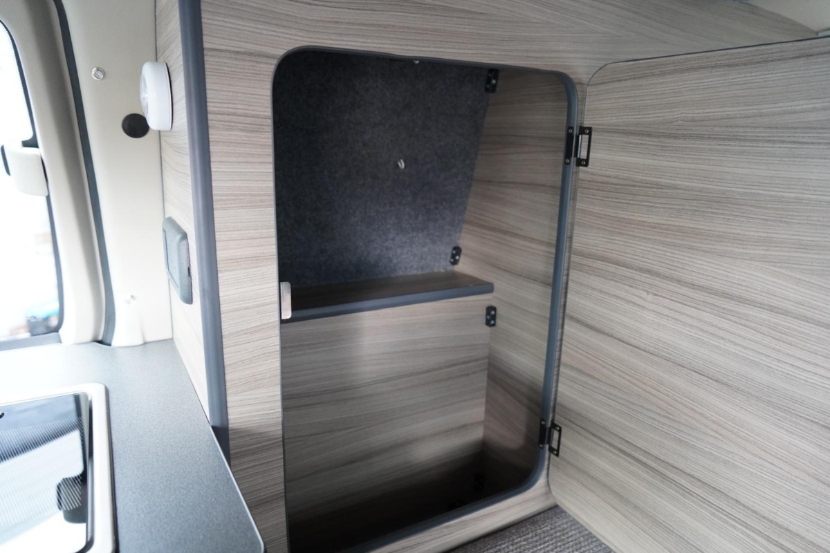 2007 Nissan Elgrand  Motorhome - Image 20