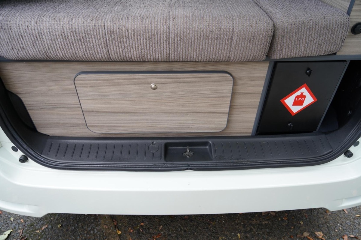 2007 Nissan Elgrand  Motorhome - Image 30
