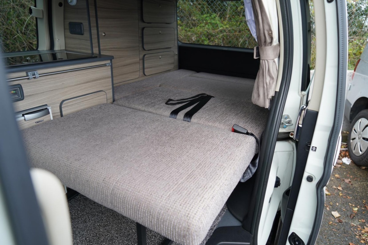 2007 Nissan Elgrand  Motorhome - Image 25