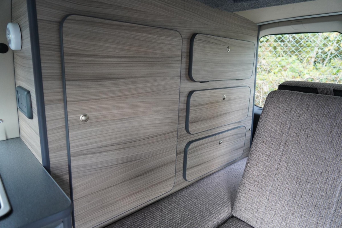 2007 Nissan Elgrand  Motorhome - Image 19