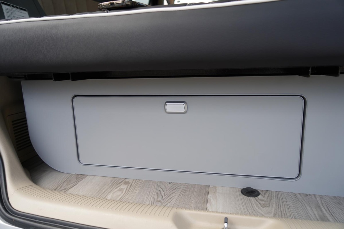 2008 Toyota Alphard  Motorhome - Image 64