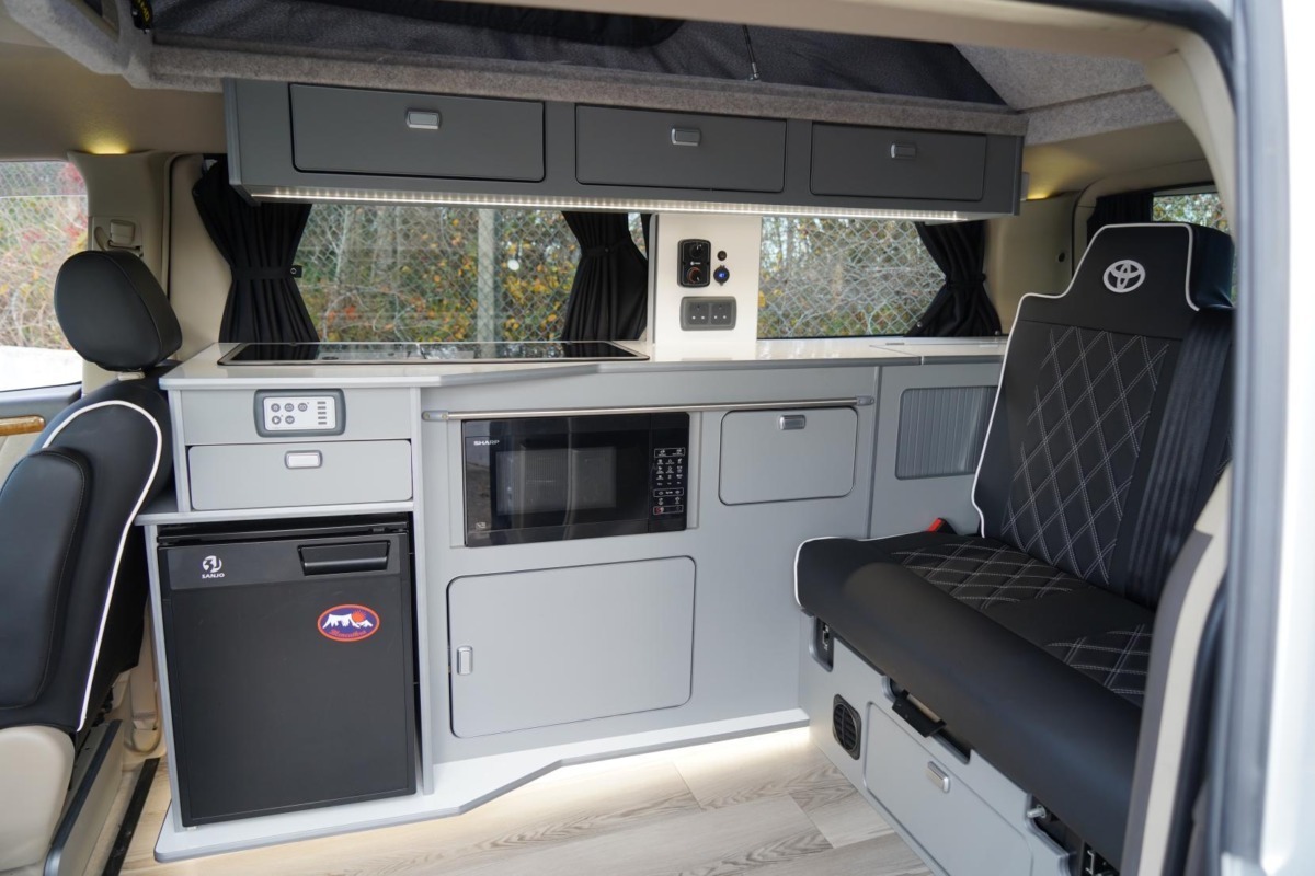 2008 Toyota Alphard  Motorhome - Image 73