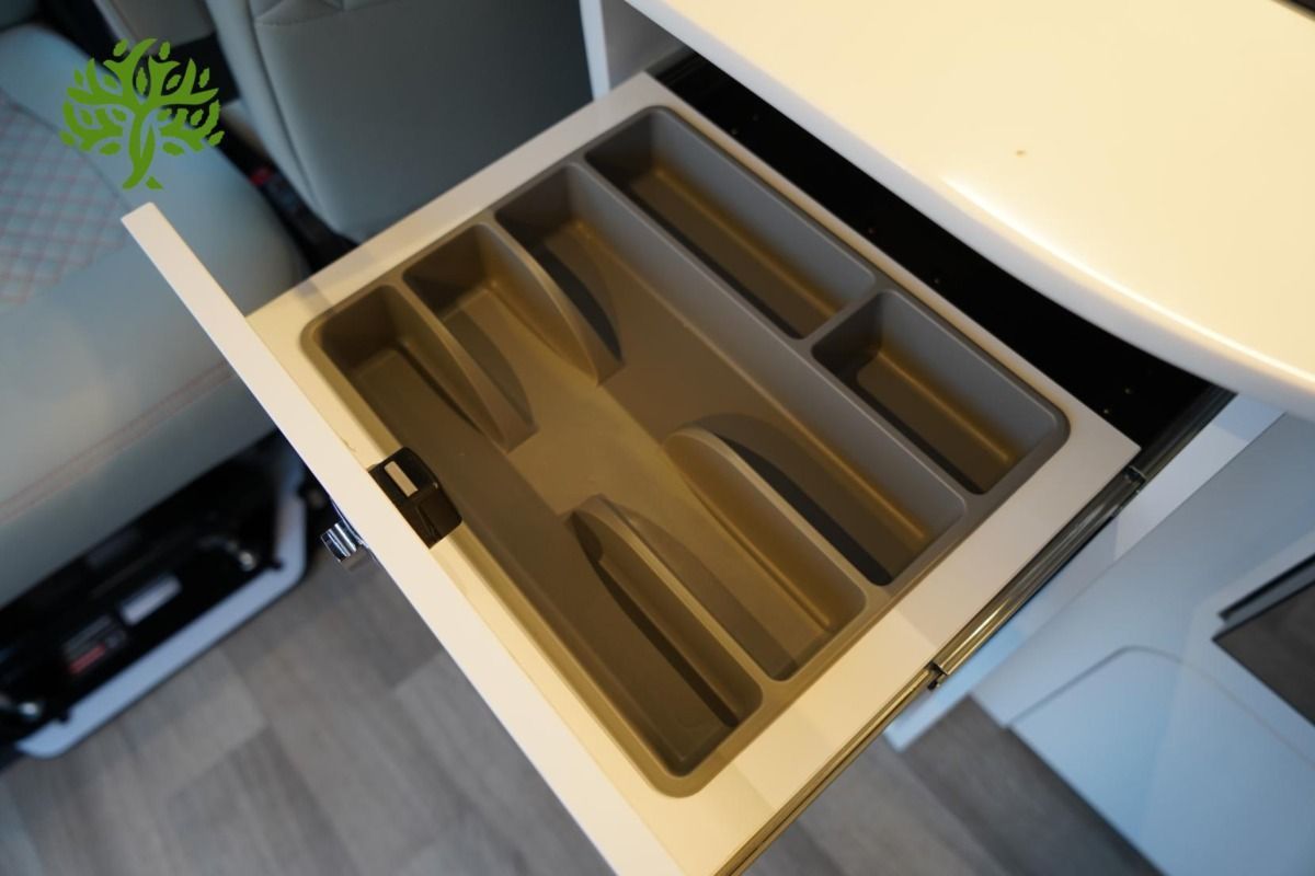 2022 Volkswagen Transporter  camper van - Image 38