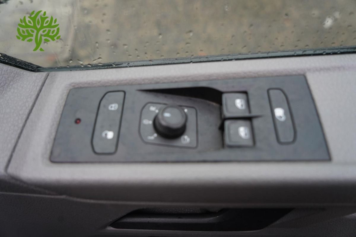 2021 Volkswagen Transporter T6.1 - Image 21