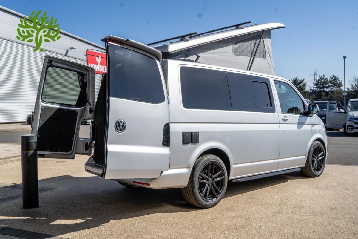 2018 Volkswagen Transporter T6 Campervan - Image 18