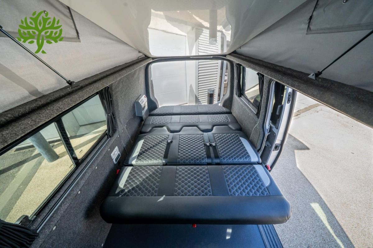 2018 Volkswagen Transporter T6 Campervan - Image 10