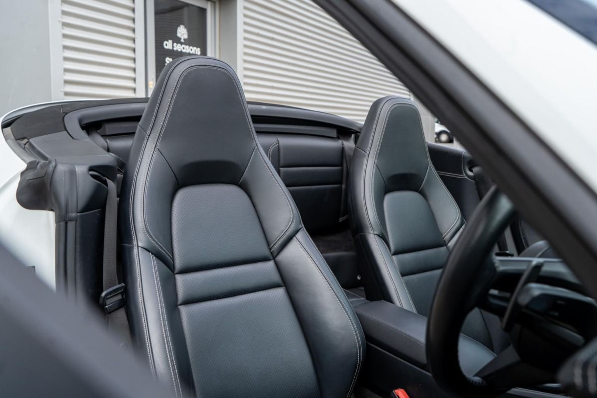 2022 Porsche 911 Convertible (2018 - 2024) Convertible - Image 19
