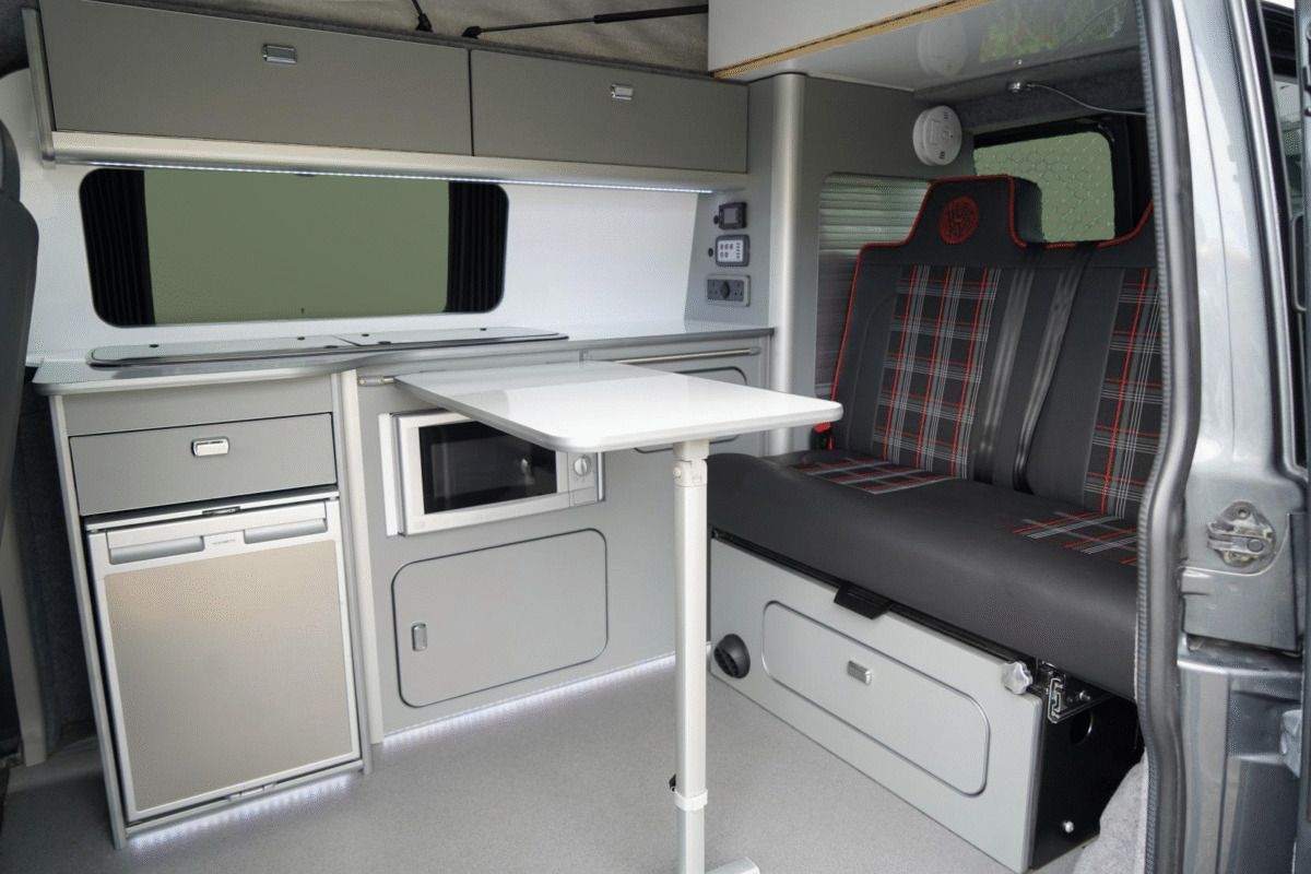 2016 Volkswagen Transporter T6 camper van - Image 4