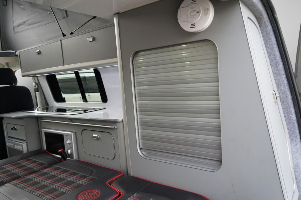 2016 Volkswagen Transporter T6 camper van - Image 41