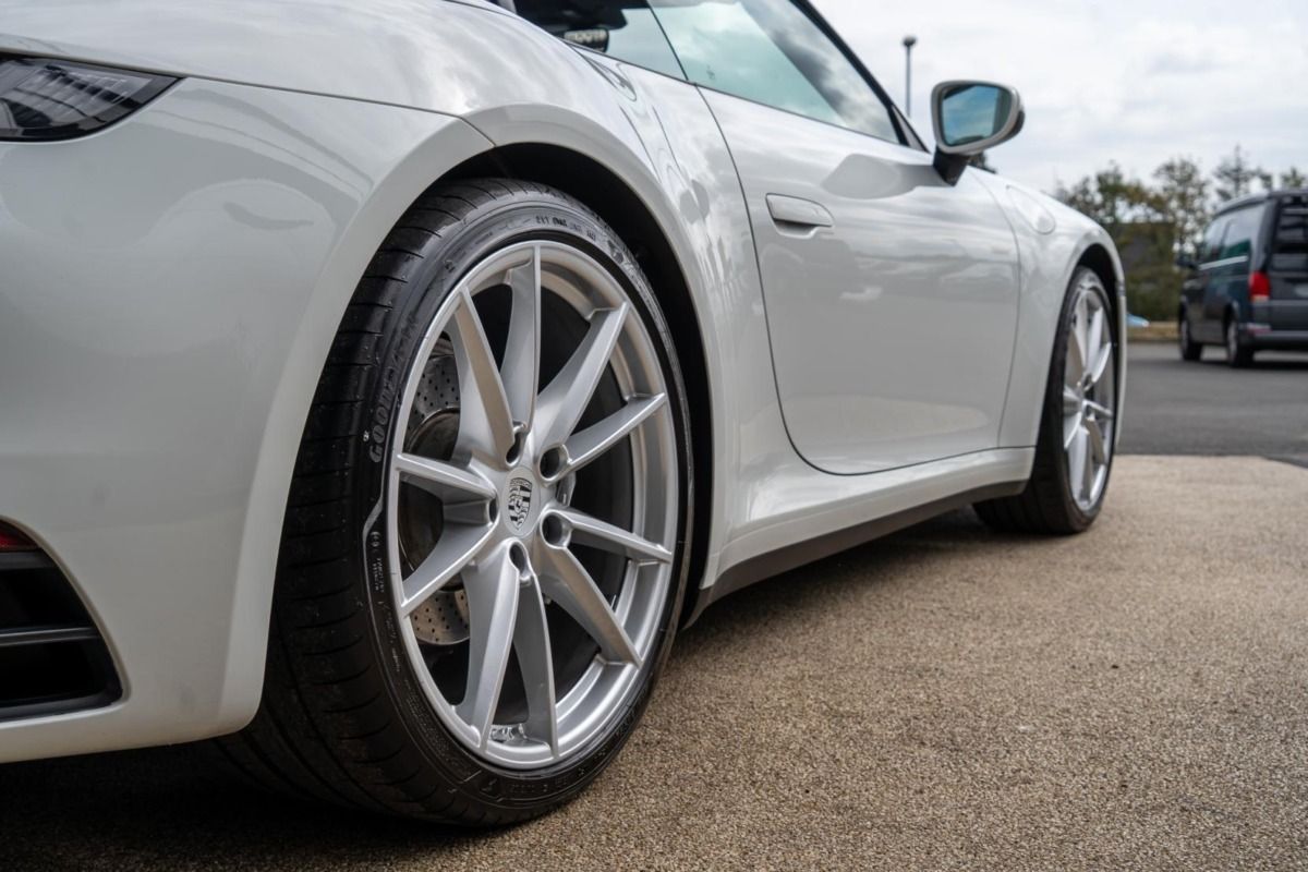 2022 Porsche 911 Convertible (2018 - 2024) Convertible - Image 21