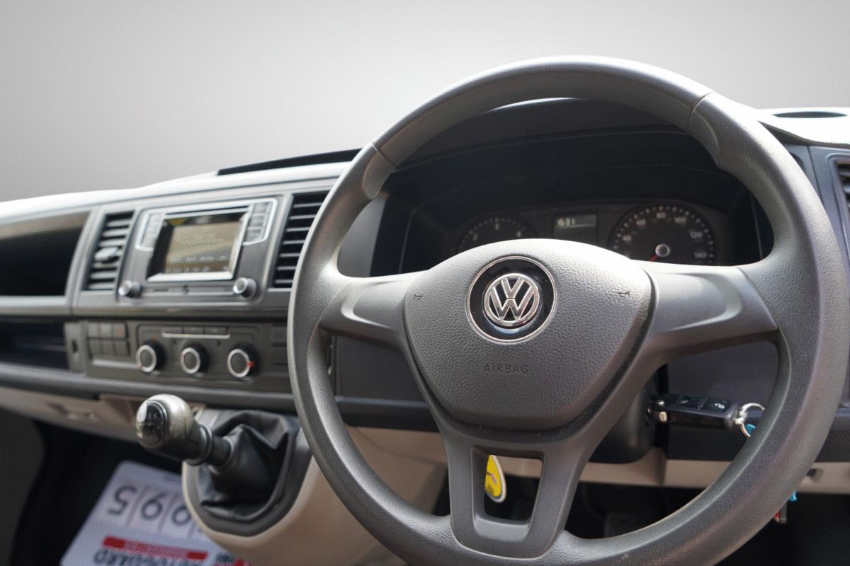 2016 Volkswagen Transporter T6 camper van - Image 15