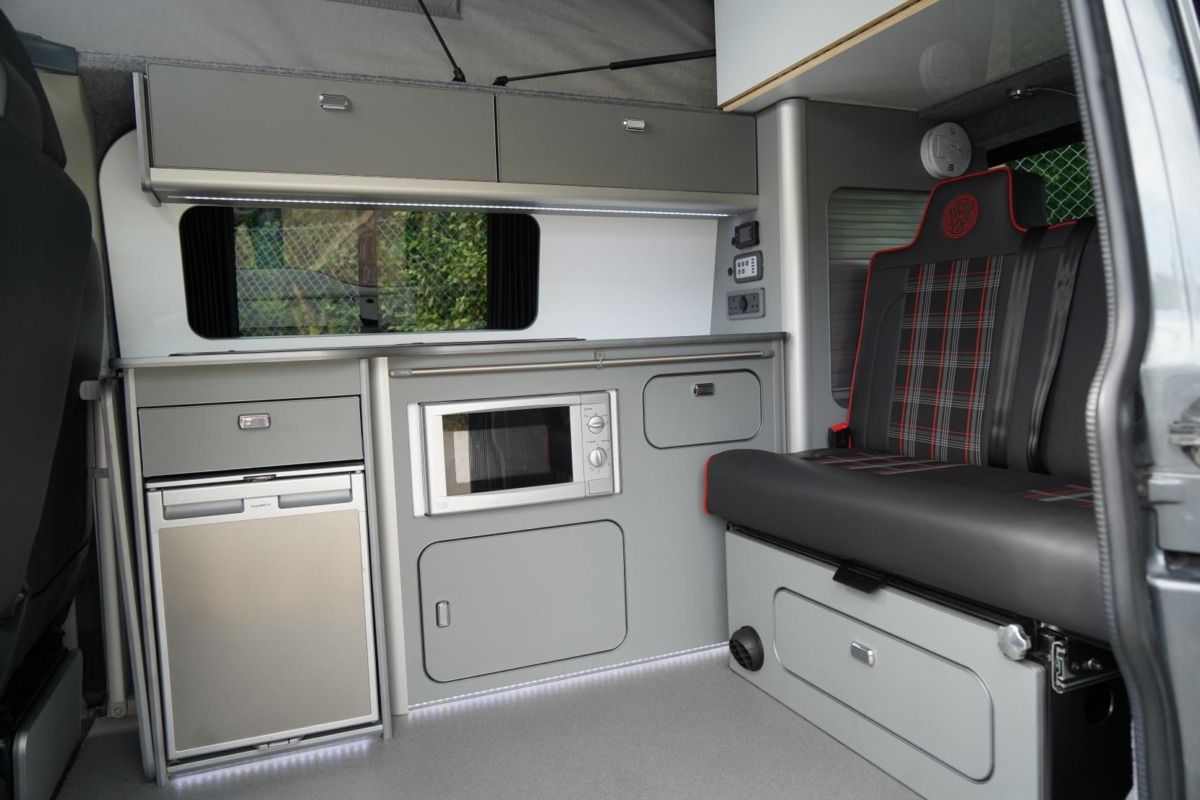 2016 Volkswagen Transporter T6 camper van - Image 5