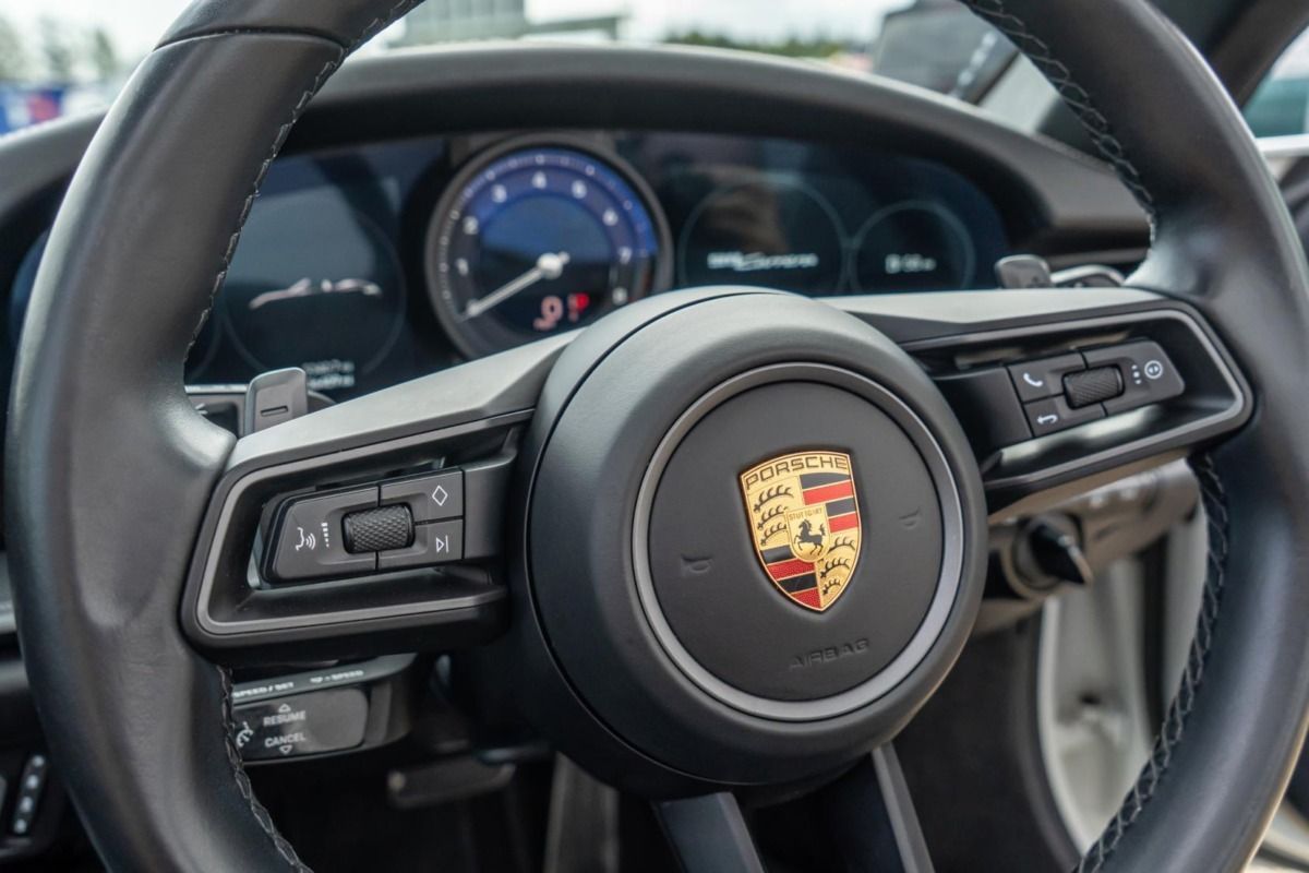 2022 Porsche 911 Convertible (2018 - 2024) Convertible - Image 12