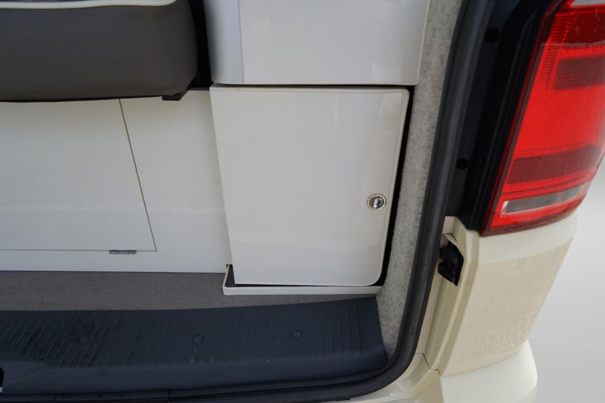 2018 Volkswagen Transporter T6 camper van - Image 53