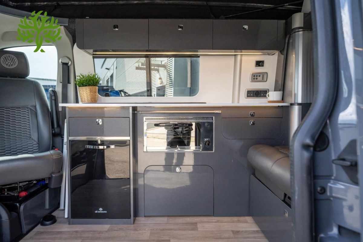 2022 Volkswagen Transporter T6.1 Campervan - Image 12