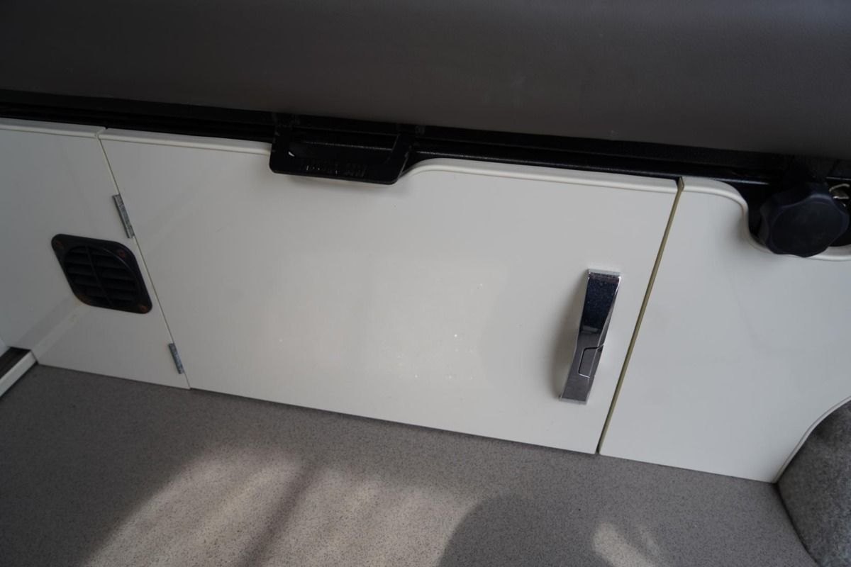 2018 Volkswagen Transporter T6 camper van - Image 39