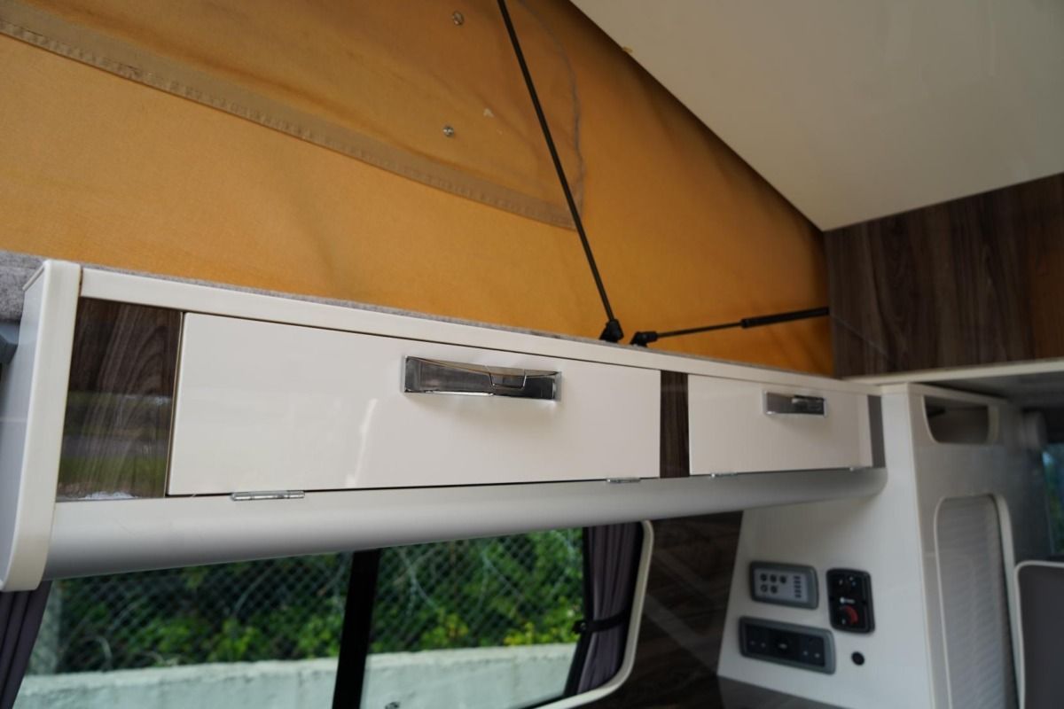 2018 Volkswagen Transporter T6 camper van - Image 27
