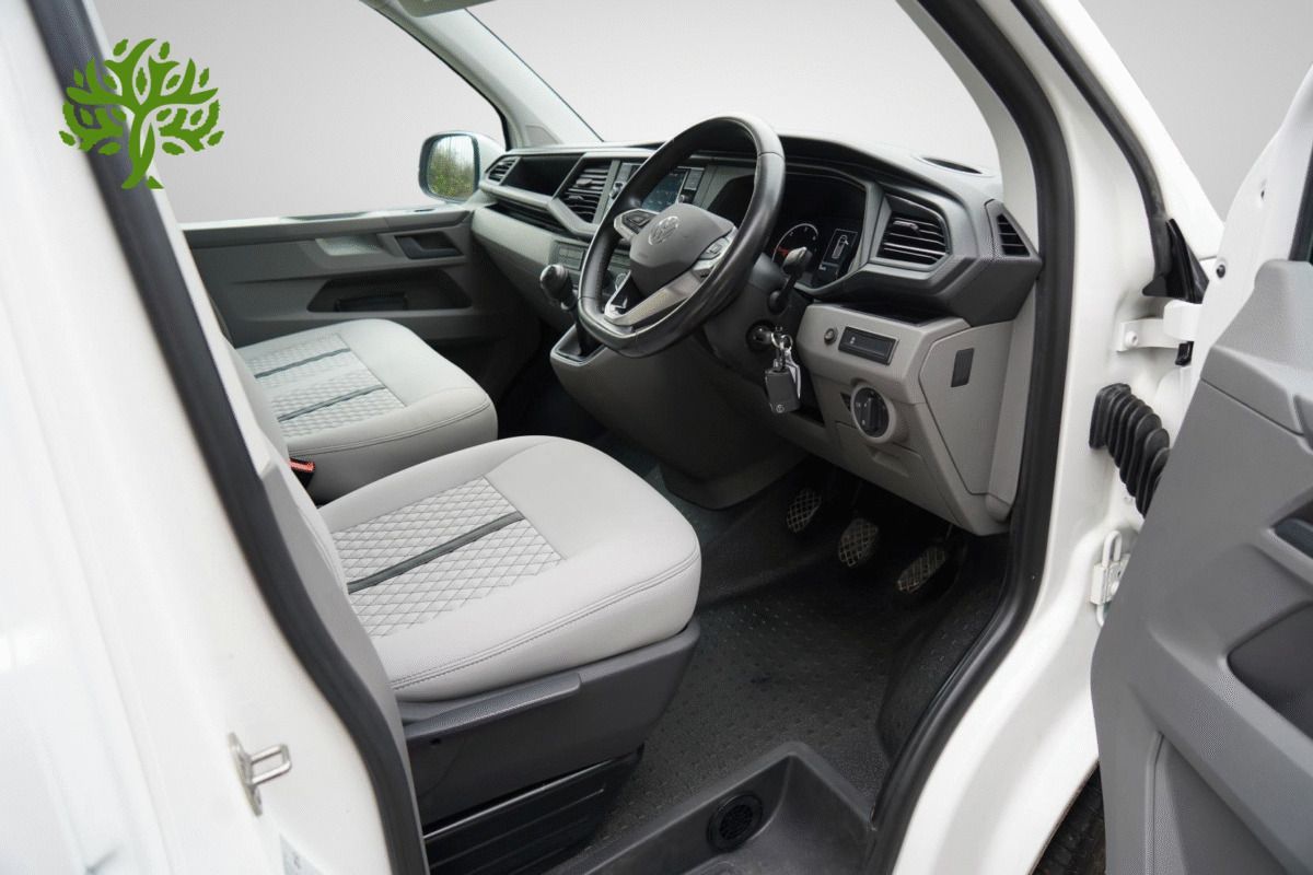 2022 Volkswagen Transporter T6.1 - Image 15