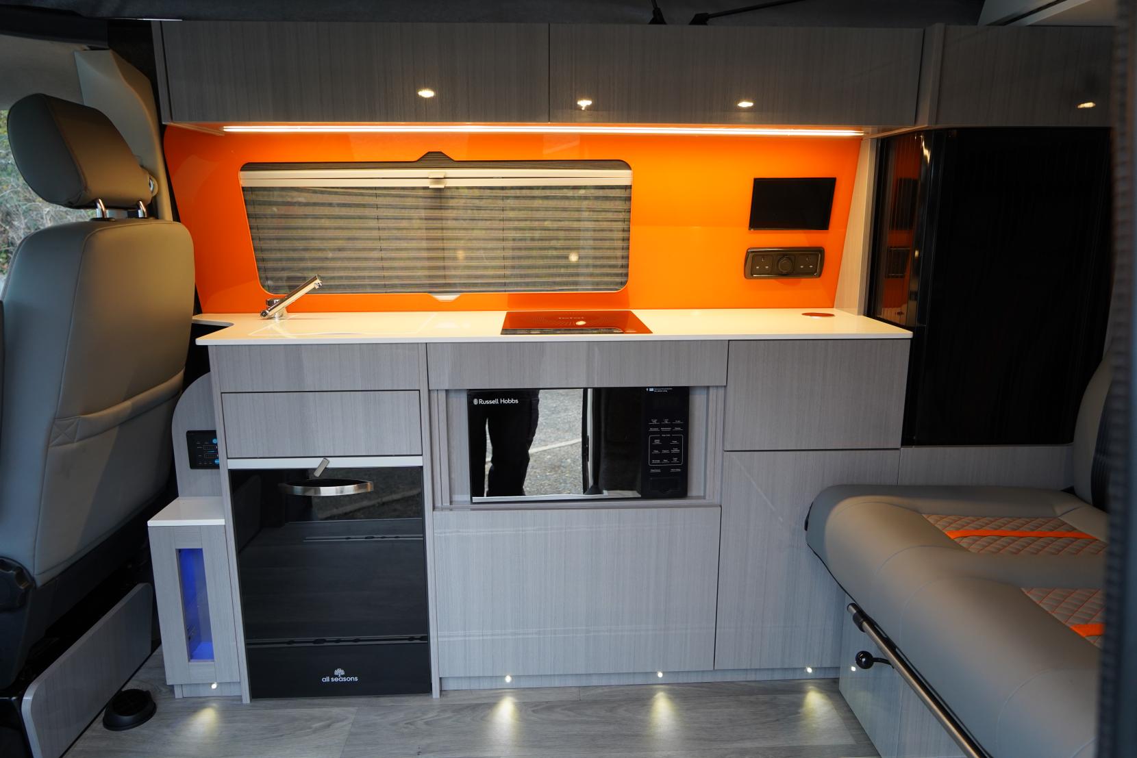 2021 Volkswagen Transporter T6.1 Campervan - Image 2
