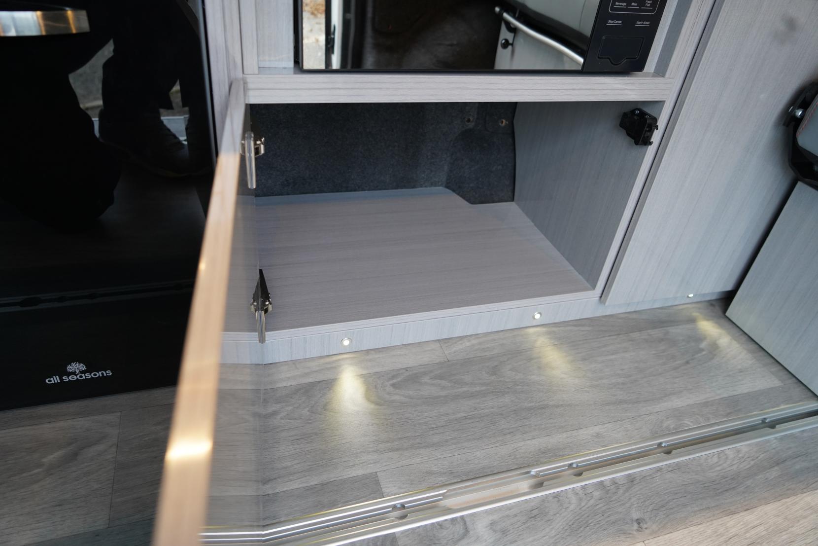 2021 Volkswagen Transporter T6.1 Campervan - Image 42