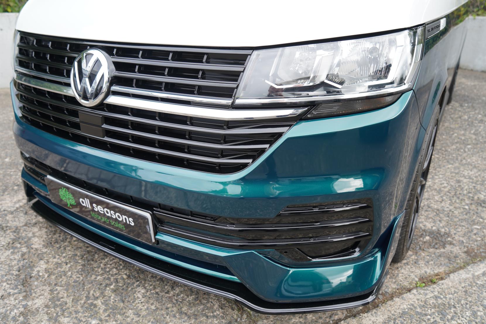 2022 Volkswagen Transporter T6.1 - Image 10