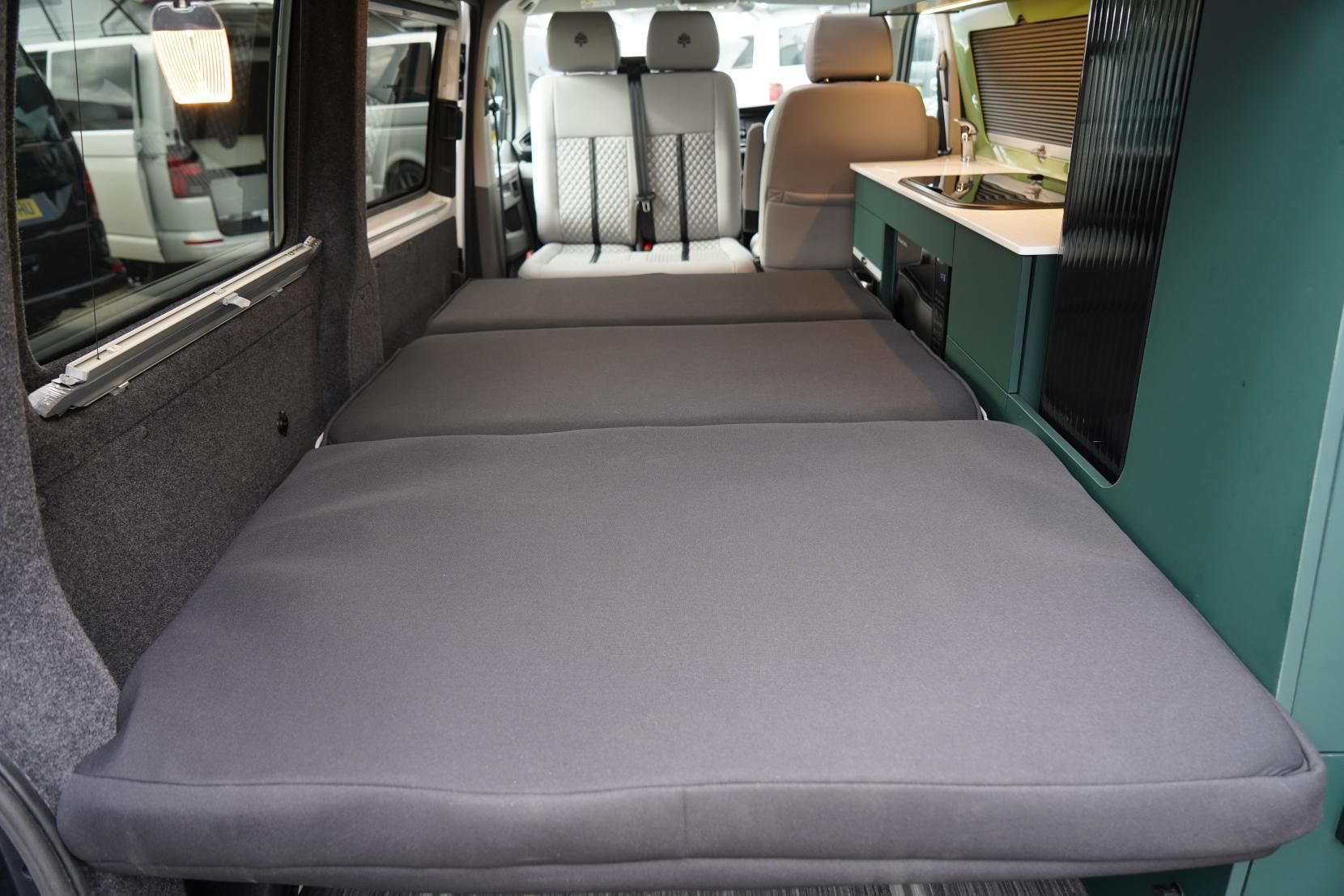 2022 Volkswagen Transporter T6.1 - Image 58