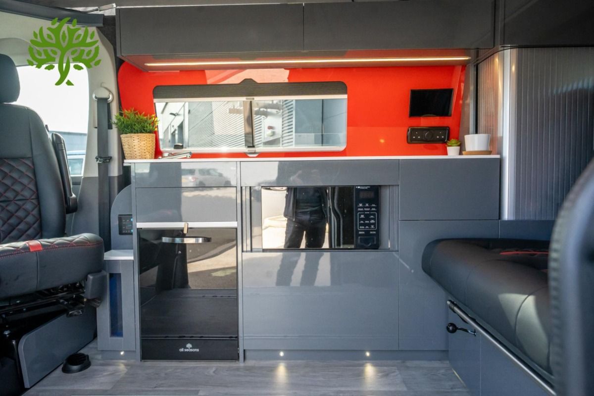 2021 Volkswagen Transporter T6.1 Campervan - Image 12