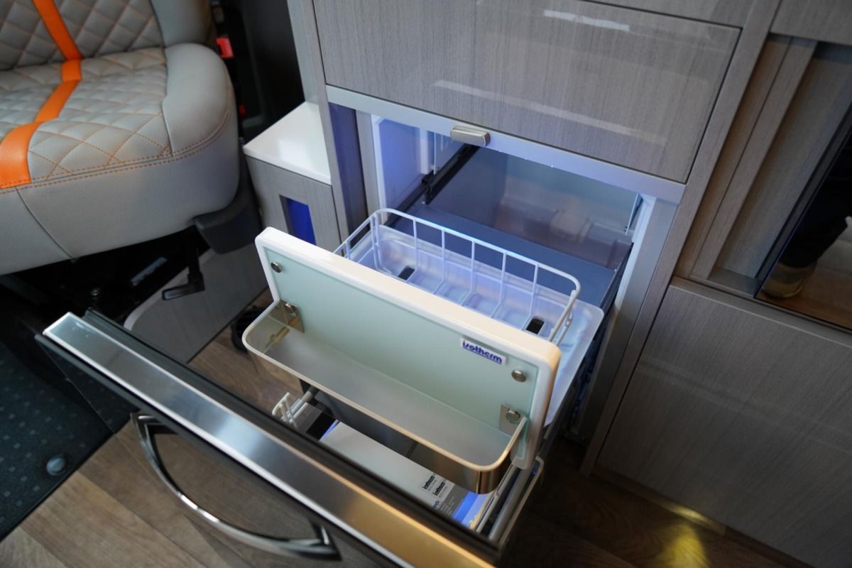 2021 Volkswagen Transporter T6.1 Campervan - Image 40