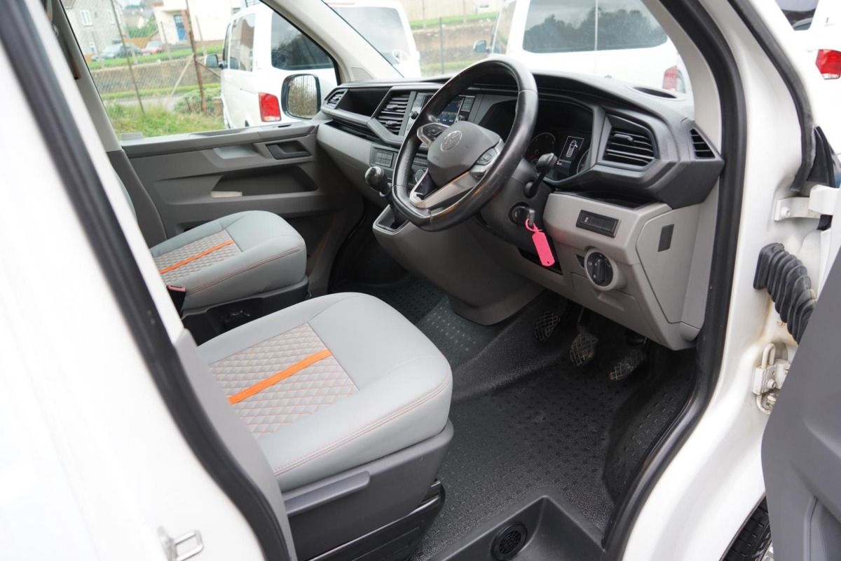 2021 Volkswagen Transporter T6.1 Campervan - Image 14
