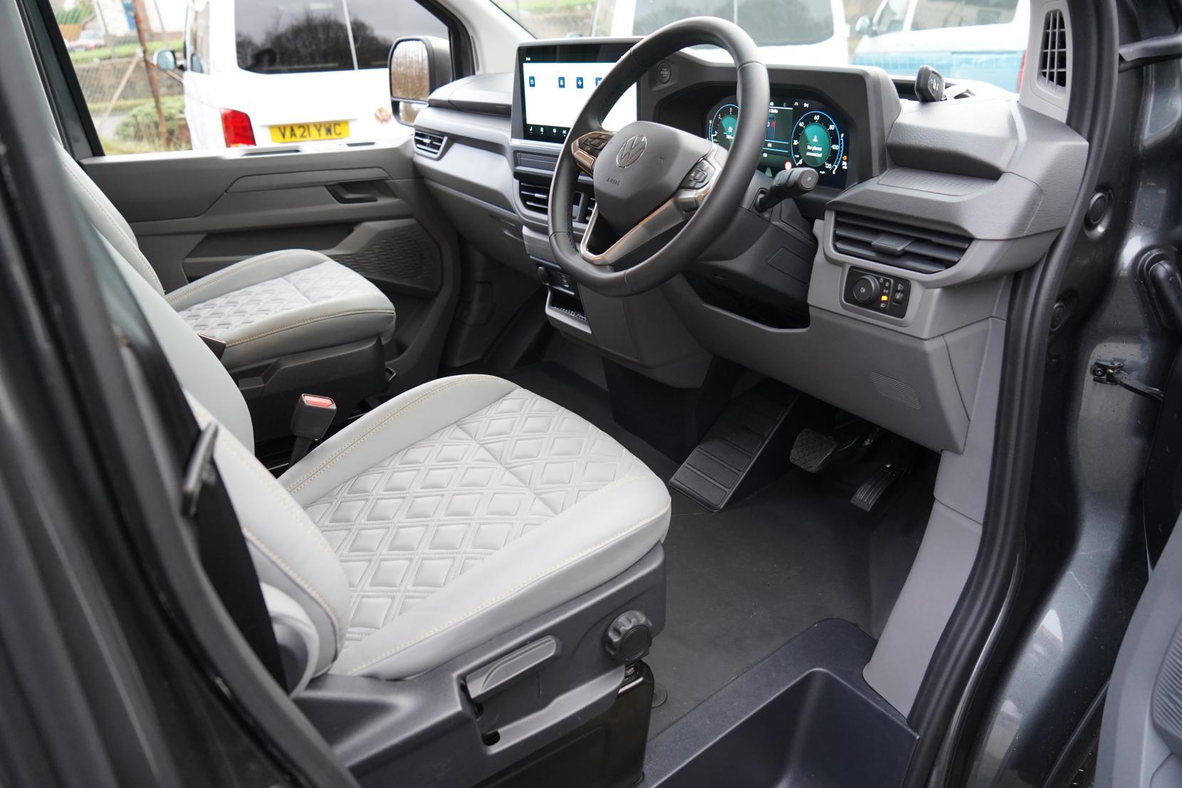 2025 Volkswagen Transporter T7 Campervan - Image 13