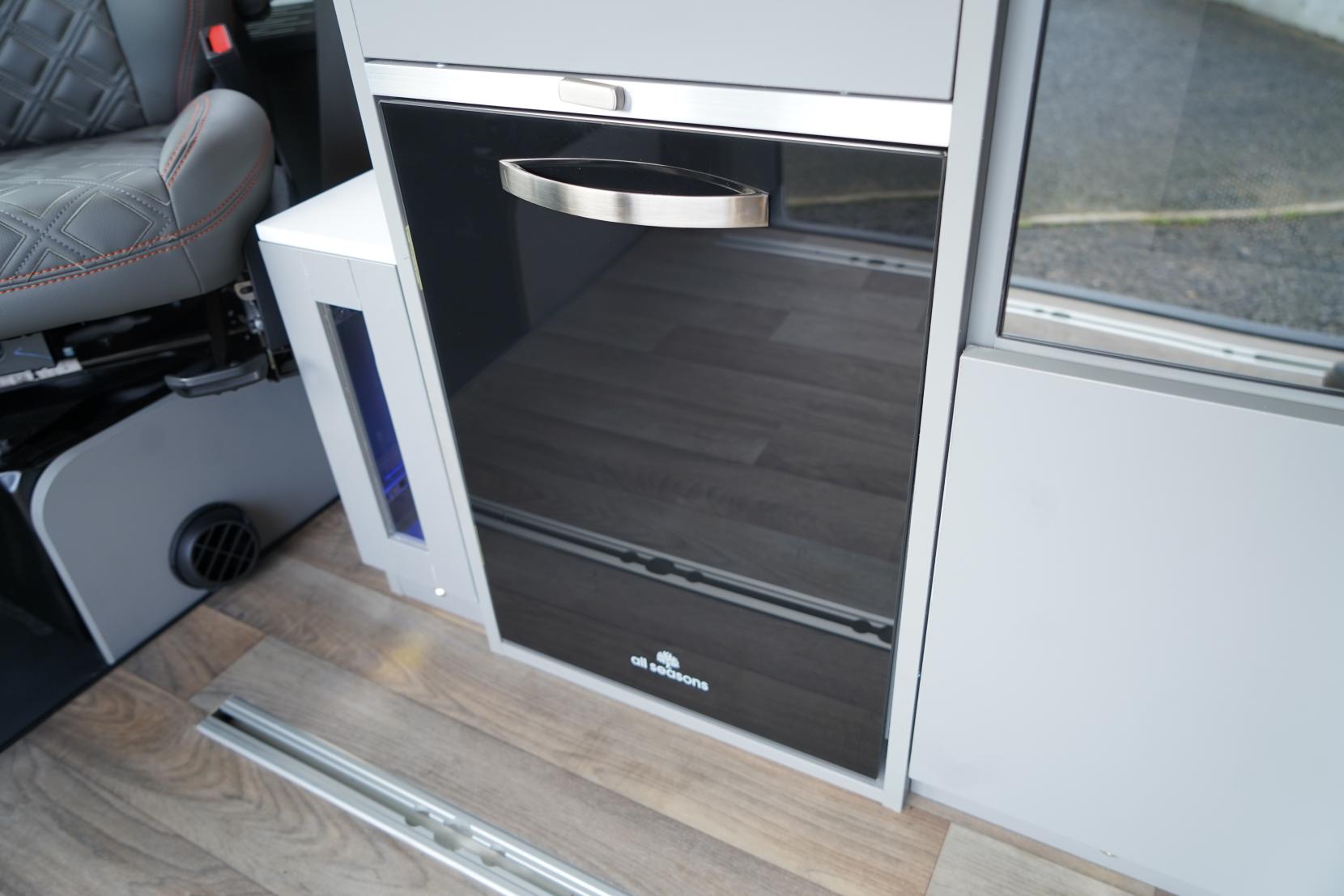 2025 Volkswagen Transporter T7 Campervan - Image 47