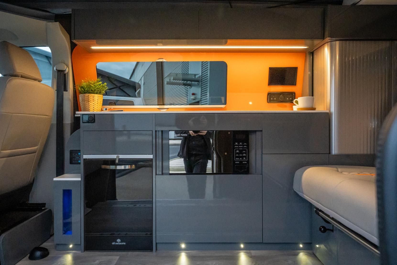 2019 Volkswagen Transporter T6 Campervan - Image 14