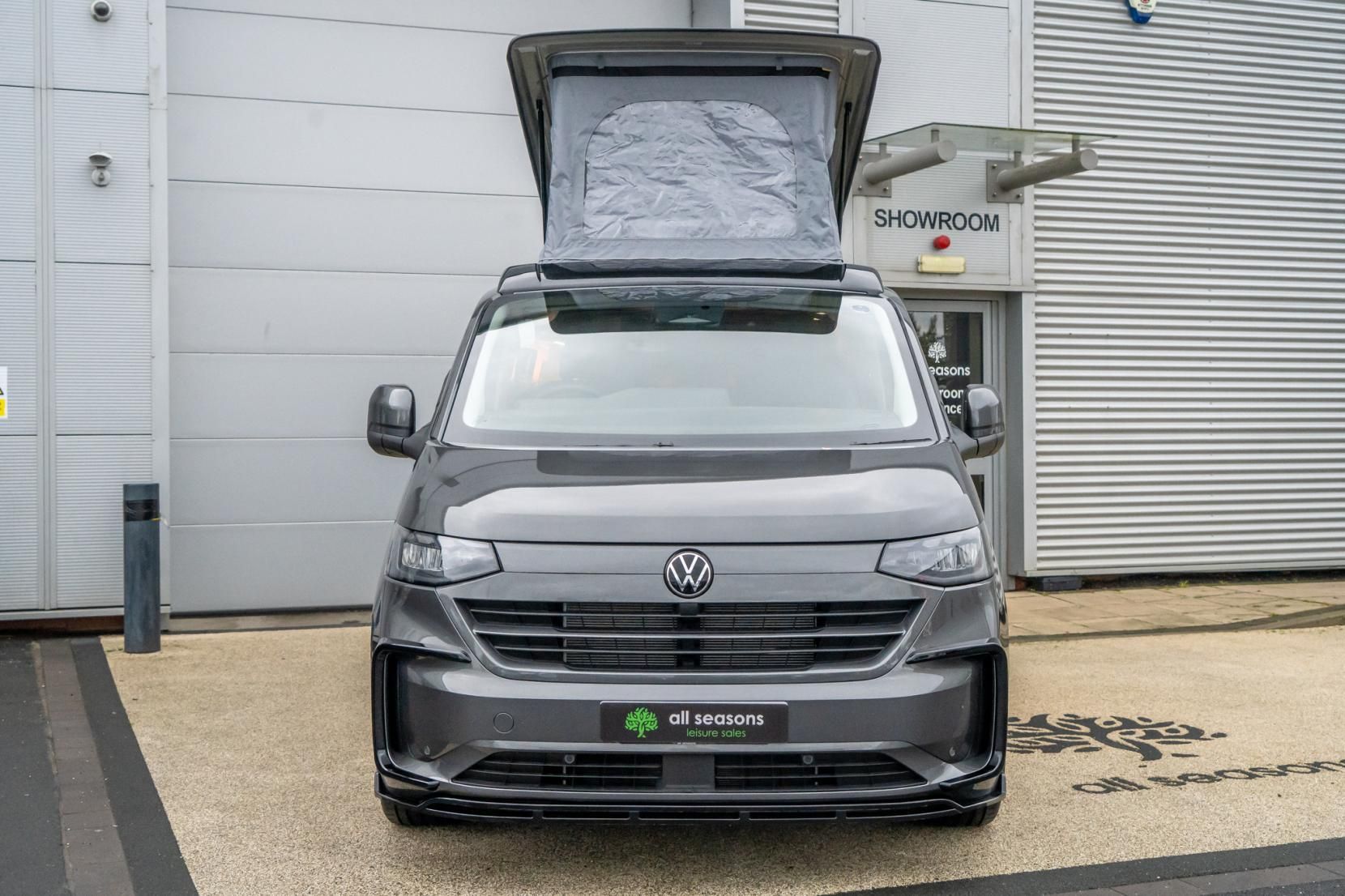 2025 Volkswagen Transporter T7 Campervan - Image 4