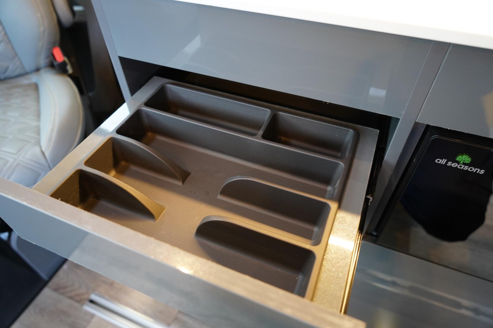 2025 Volkswagen Transporter T7 Campervan - Image 36