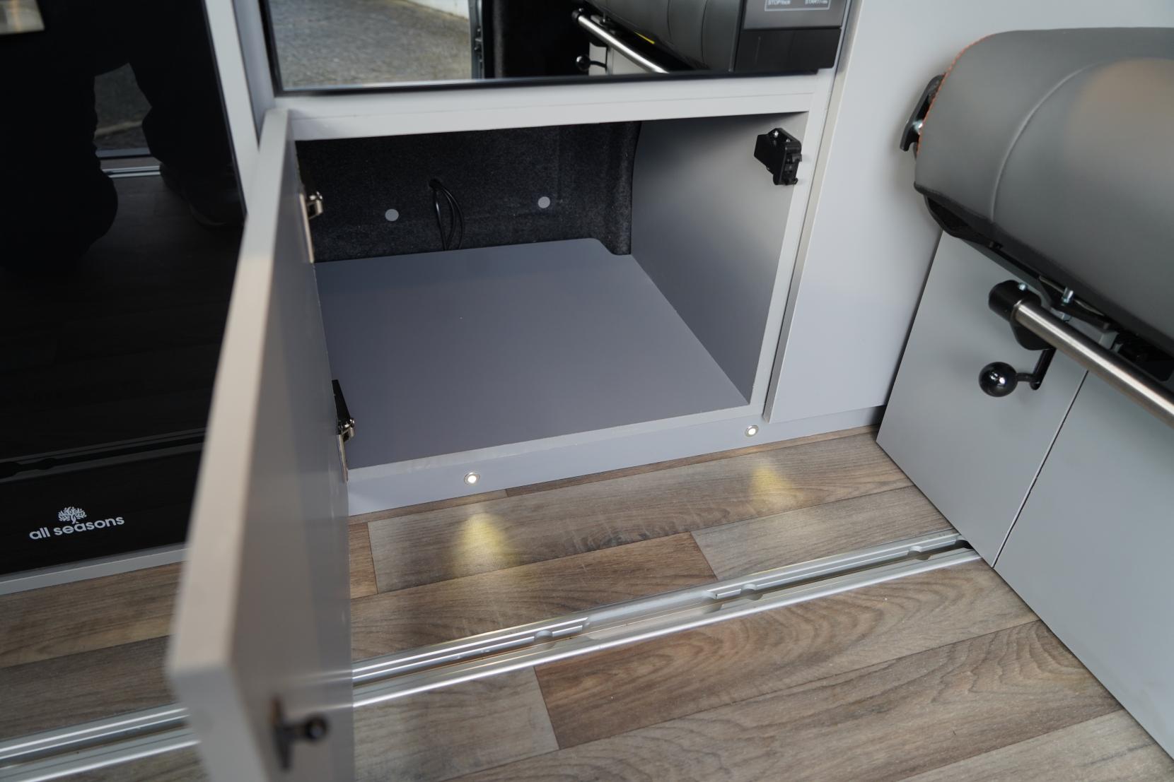 2025 Volkswagen Transporter T7 Campervan - Image 43