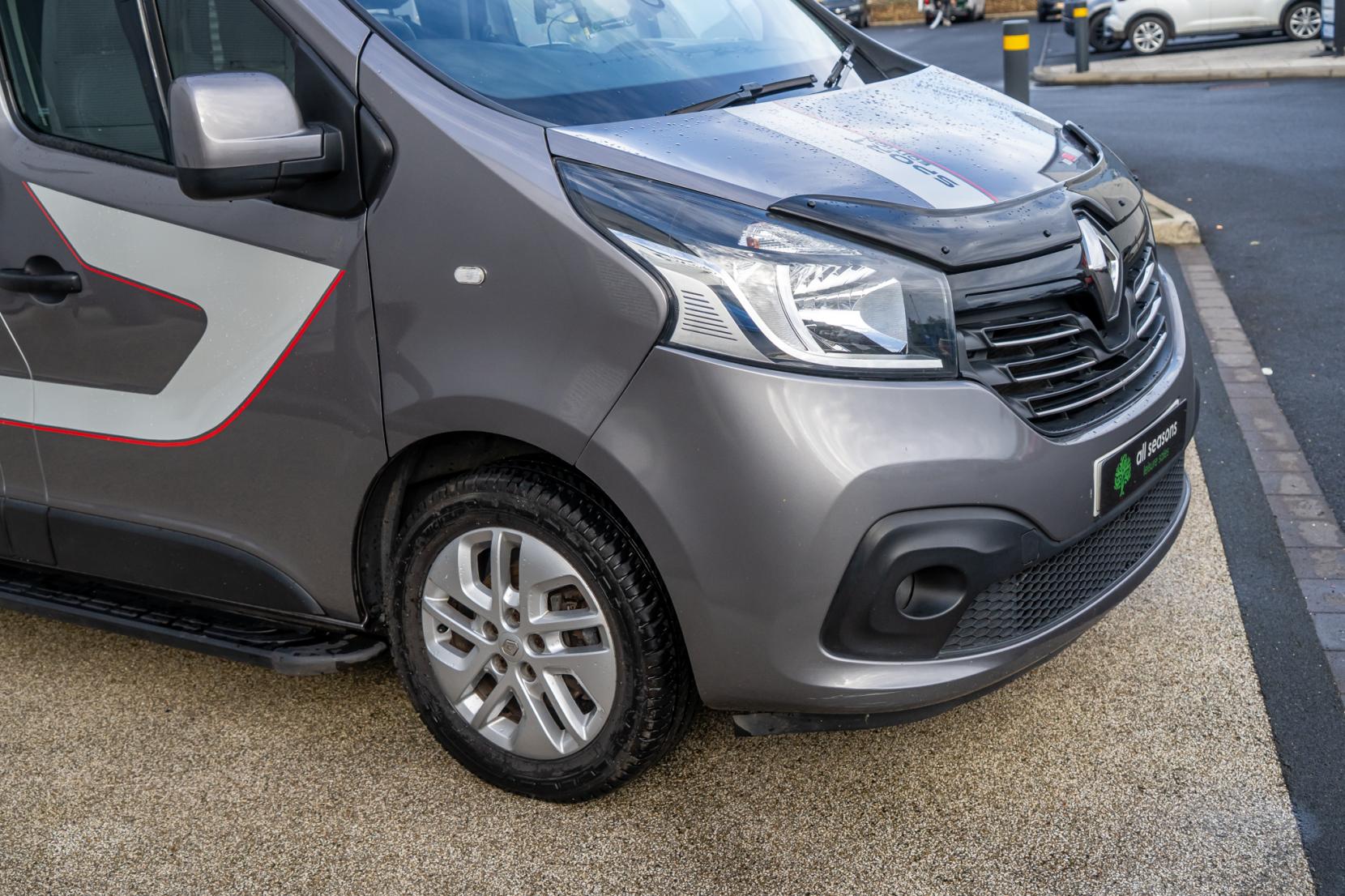 2017 Renault Trafic Panel Van (2014 - 2020) Campervan - Image 5