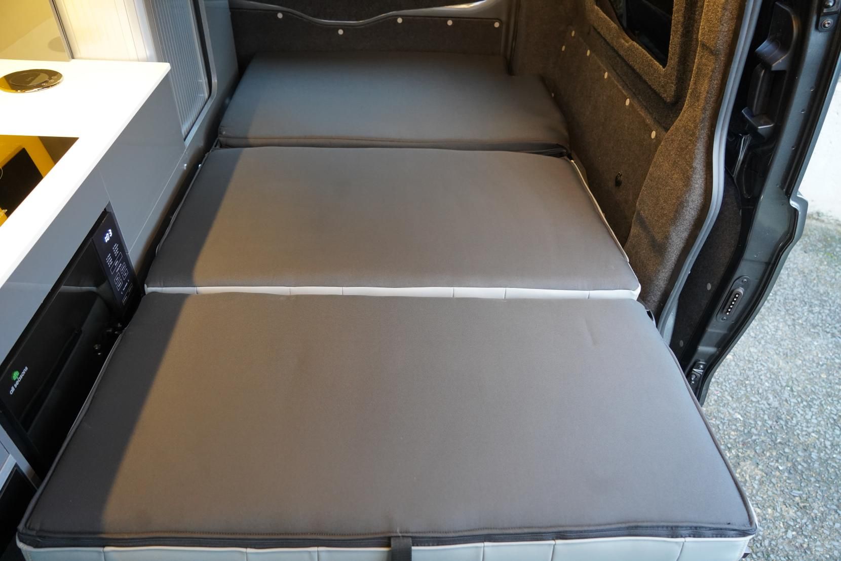 2025 Volkswagen Transporter T7 Campervan - Image 48