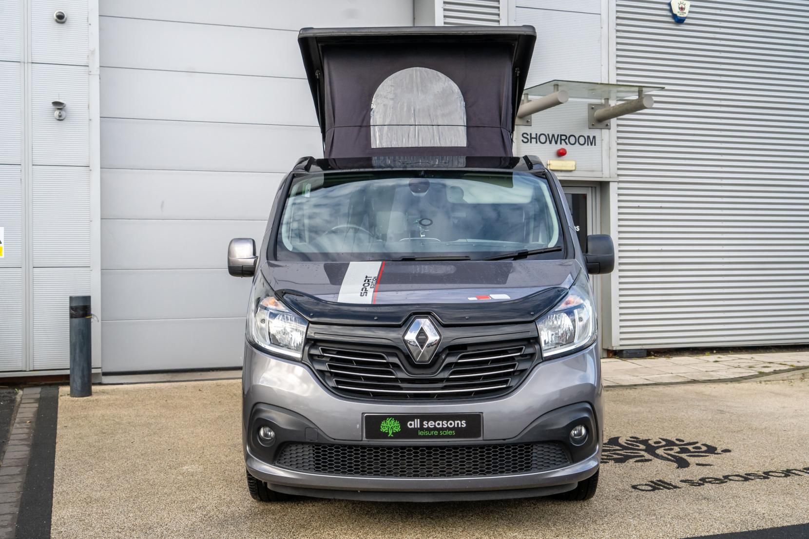 2017 Renault Trafic Panel Van (2014 - 2020) Campervan - Image 4