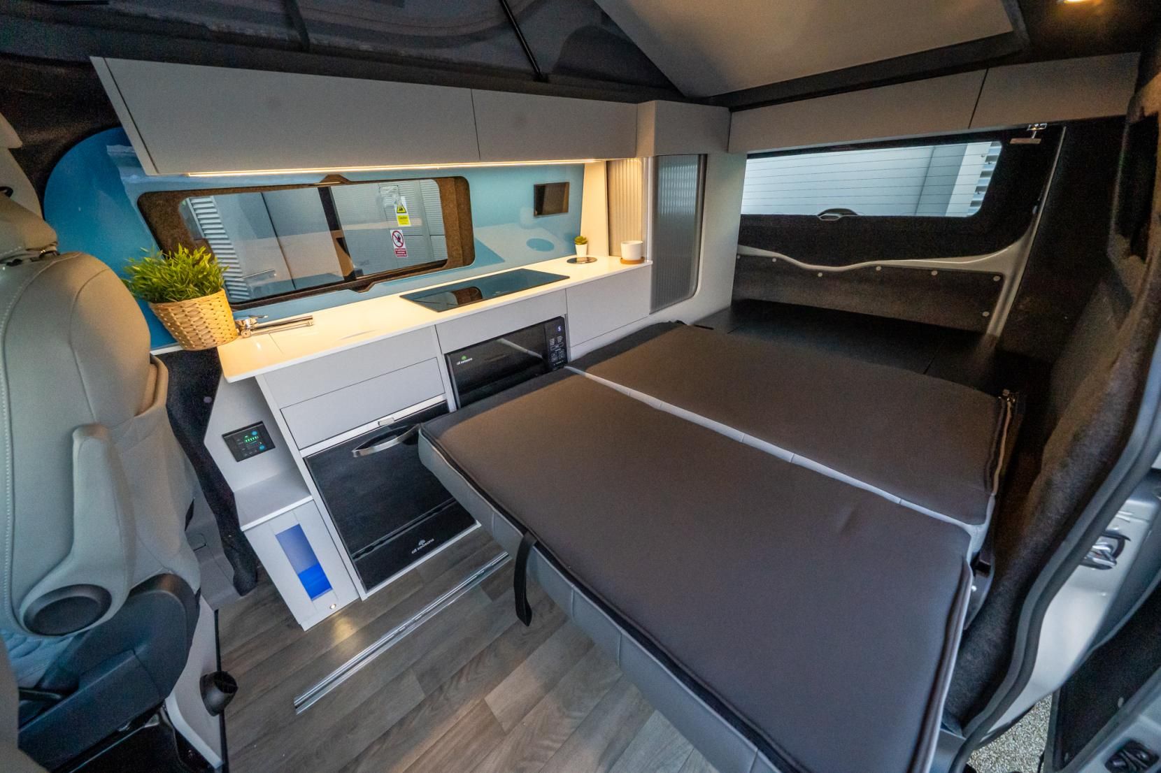 2025 Volkswagen Transporter T7 Campervan - Image 19