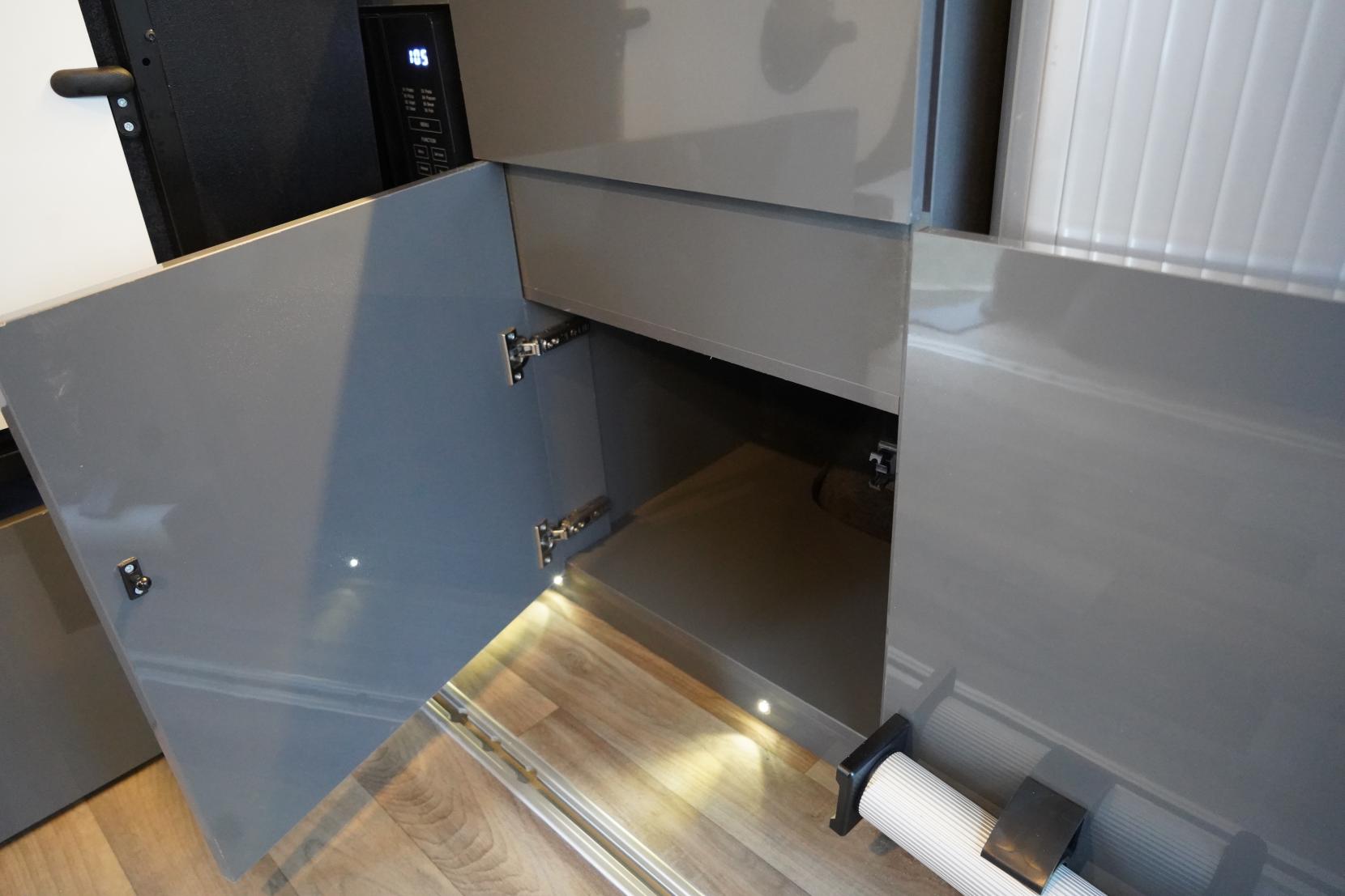 2025 Volkswagen Transporter T7 Campervan - Image 53