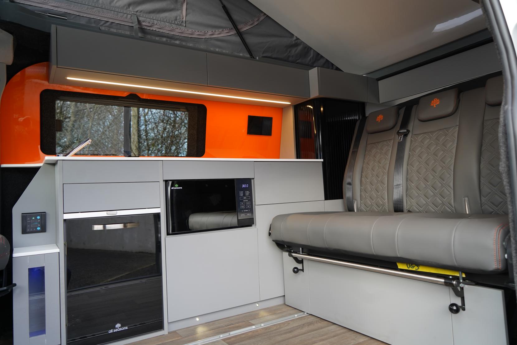 2025 Volkswagen Transporter T7 Campervan - Image 25