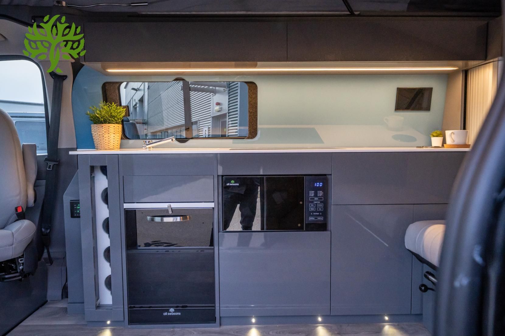 2025 Volkswagen Transporter T7 Campervan - Image 18