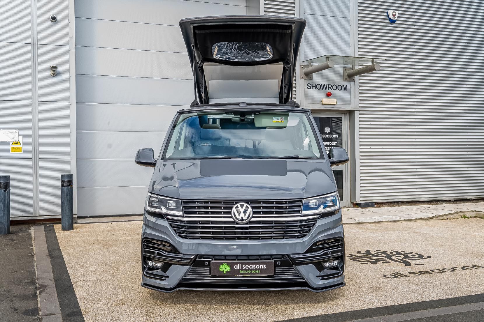 2022 Volkswagen Transporter T6.1 Campervan - Image 4
