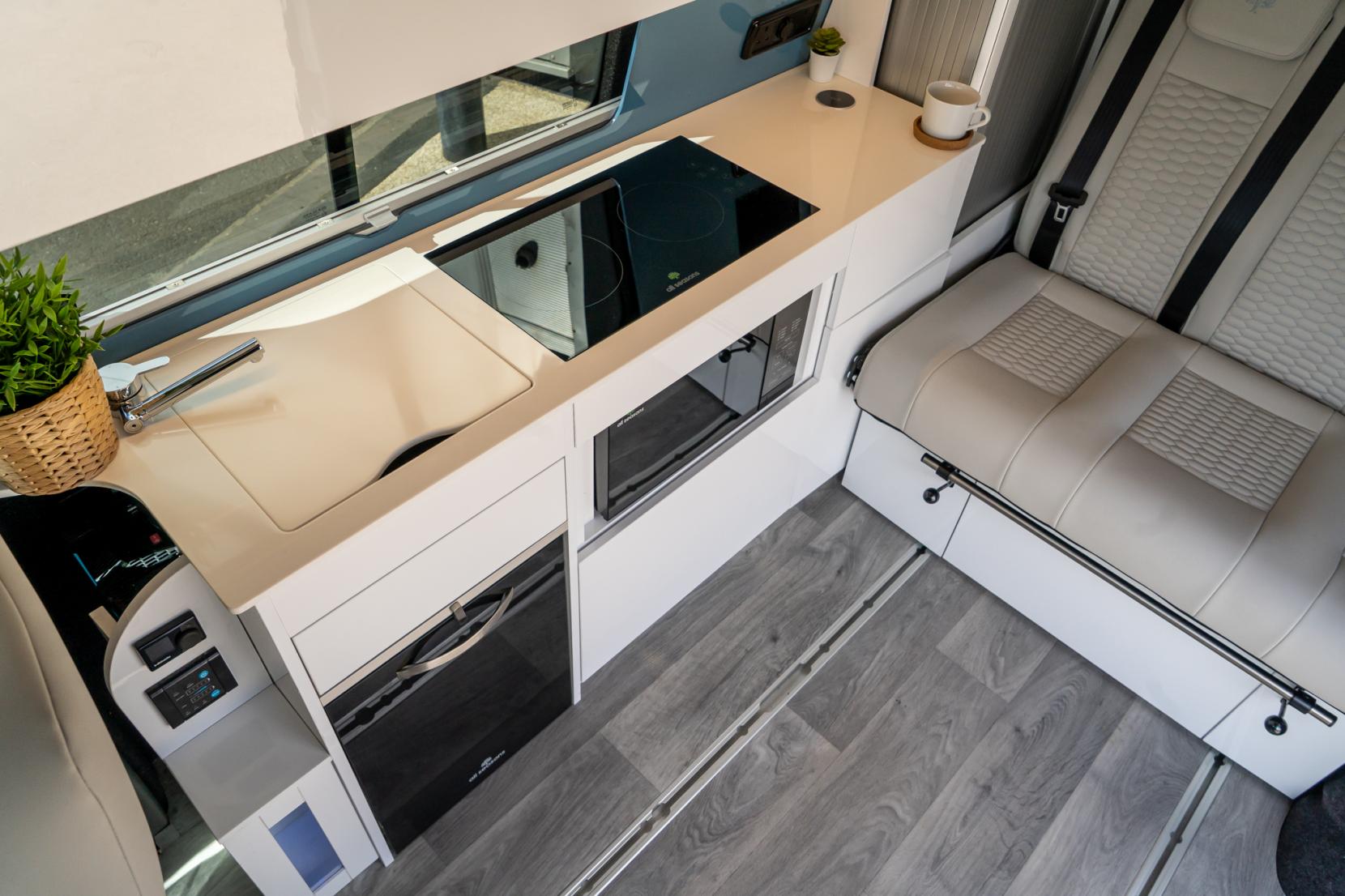 2022 Volkswagen Transporter T6.1 Campervan - Image 10